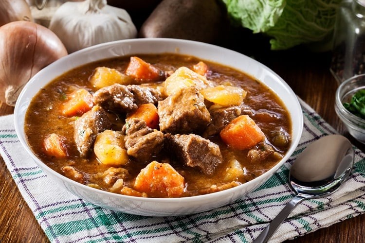 Quy trình chế biến món bò kho nước cốt dừa thơm lừng chuẩn vị tại nhà