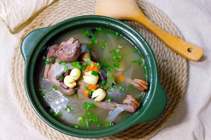 Thịt bồ câu chứa nhiều chất dinh dưỡng, tốt cho sự phát triển của bé