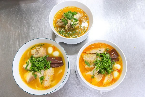 hoc nau banh canh