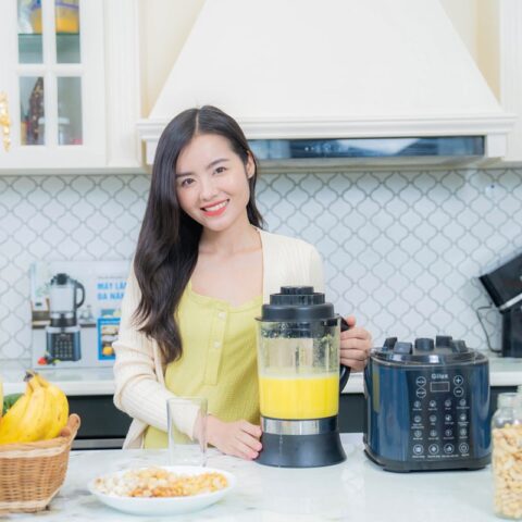 Thành phẩm sữa đậu xanh tự nấu bằng máy làm sữa hạt đơn giản tại nhà