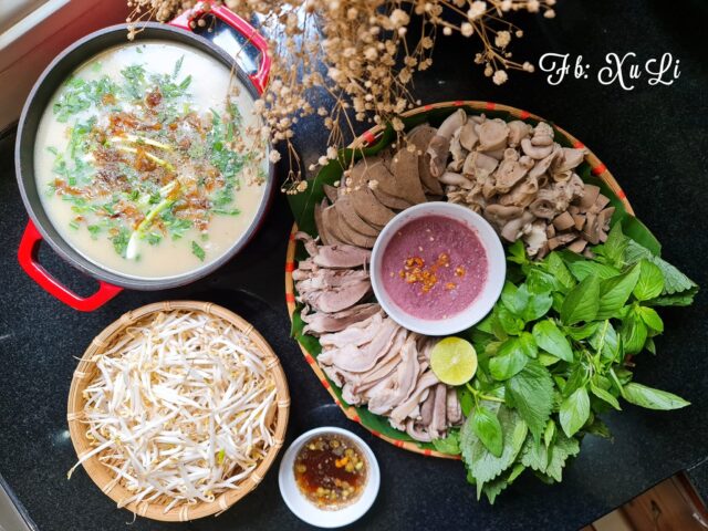 lẩu cháo lòng lợn