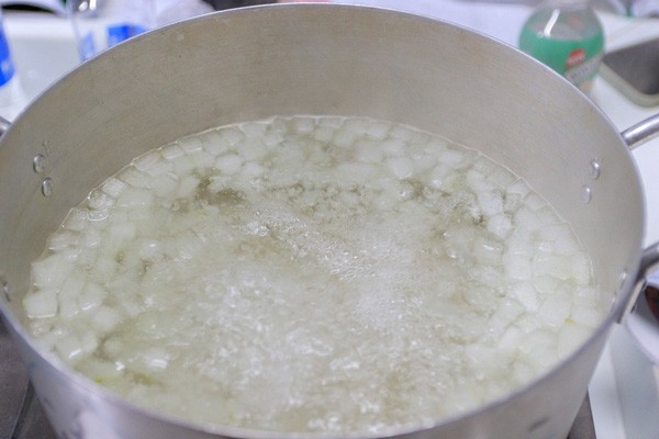Quy trình luộc sơ nha đam để loại bỏ đắng hiệu quả