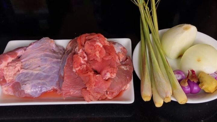 Nguyên liệu món ăn bún bò tái