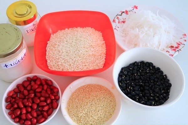 Nguyên liệu nấu xôi đỗ đen