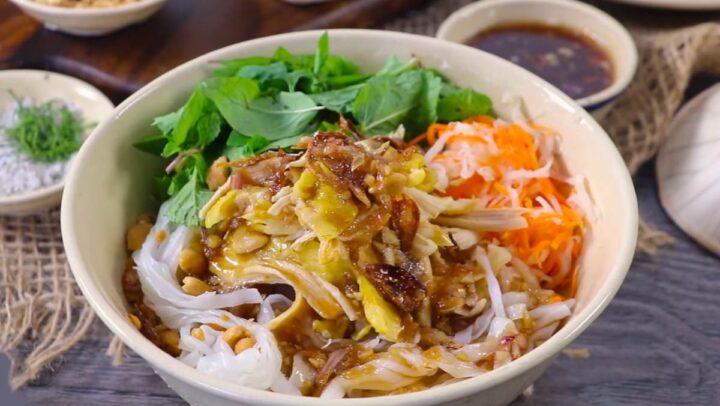 pho ga tron thumbnail 1200x676 1