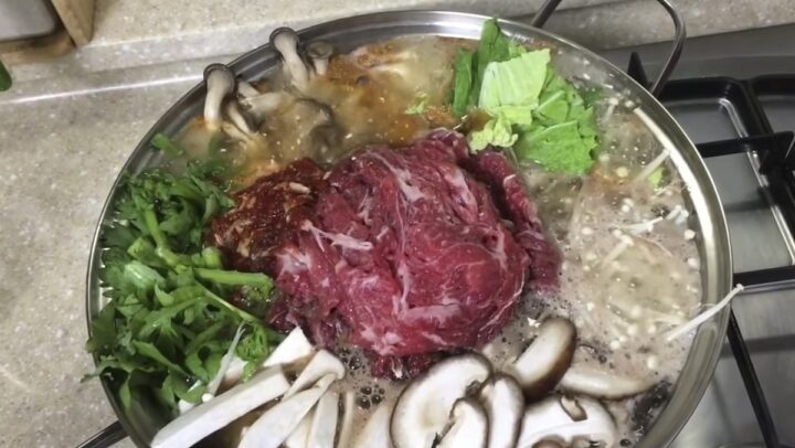 Lẩu bò nấm