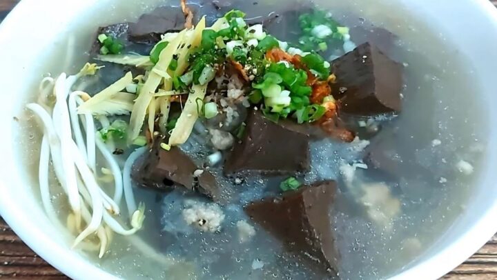 Nguyên liệu chính cho món cháo huyết thịt băm