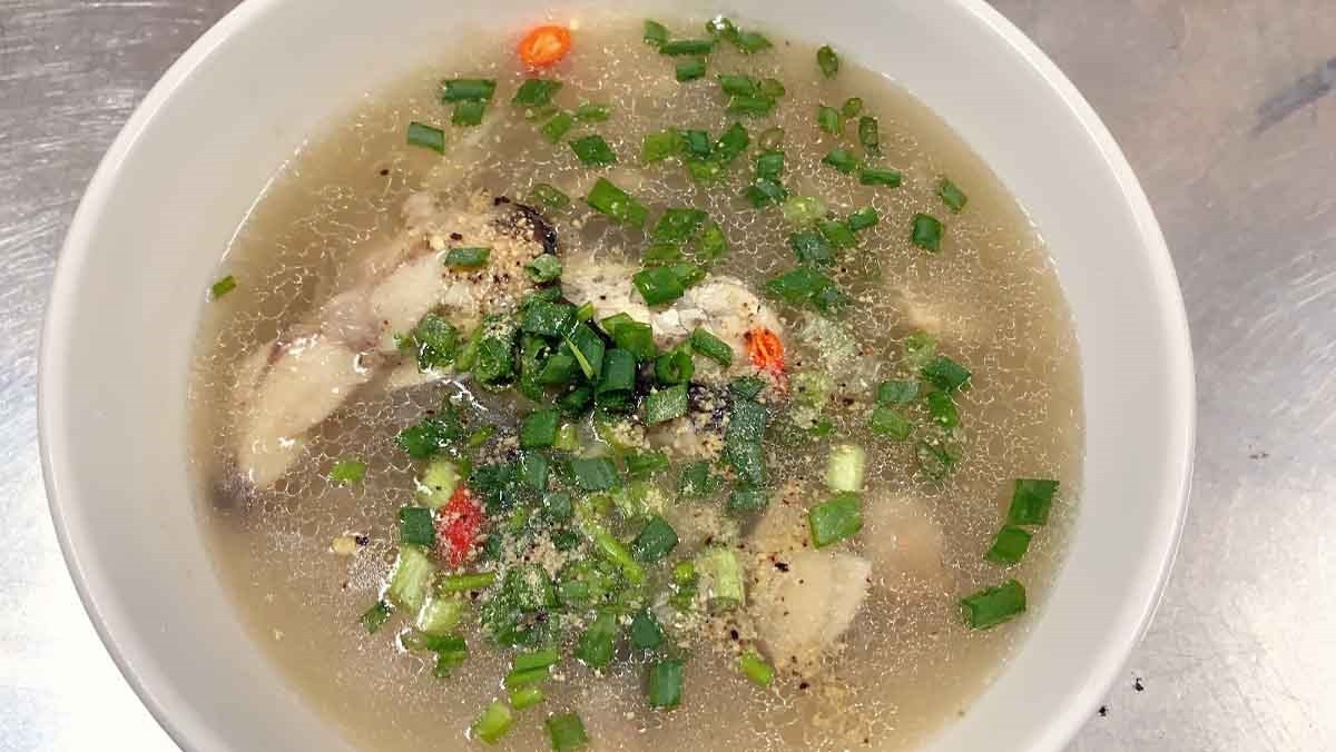 Cách nấu bánh canh bột lọc cá lóc dai ngon