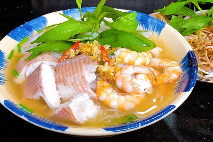 2024 4 22 638493802727484365 bun nuoc leo 1