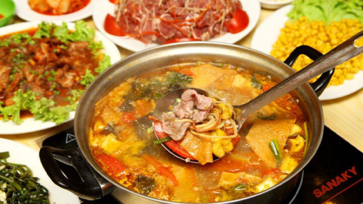 3 cach nau lau cua dong thom ngon ngot nuoc don gian tai nha 202203161313406573