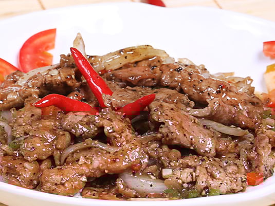 Cach lam mon thit bo rim tieu thom ngon cho bua toi them dam da cach lam bo rim tieu 1 1531993726 width535height401