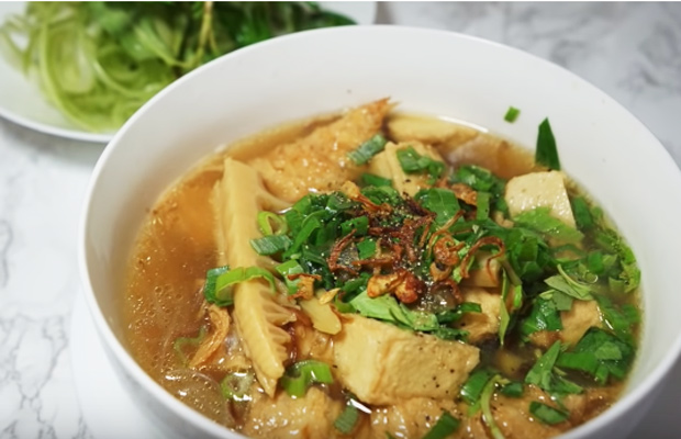 bun mang chay
