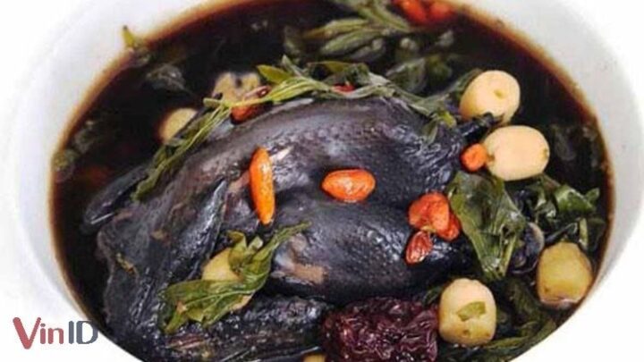 Gà ác hầm đậu đen thơm ngon, bổ dưỡng cho sức khỏe