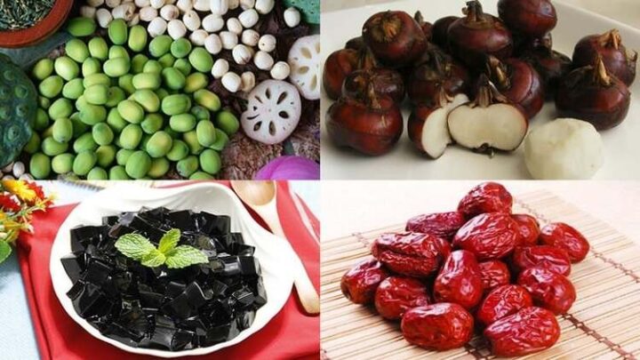 Cách sơ chế và nấu chè hạt sen thập cẩm tại nhà