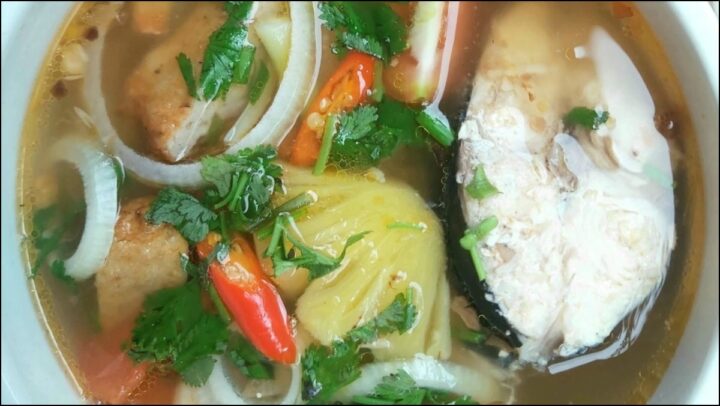 Tô bún cá thu thơm ngon hấp dẫn chuẩn vị miền Trung