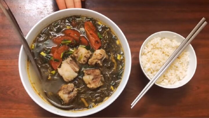 Món canh rau sắn sườn heo thơm ngon, thanh mát