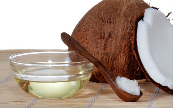 Dầu dừa nguyên chất có nhiều công dụng tốt