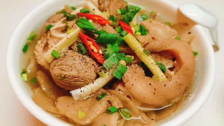 Chân giò hầm đậu phộng béo ngậy, bùi thơm, món ăn bổ dưỡng dễ làm