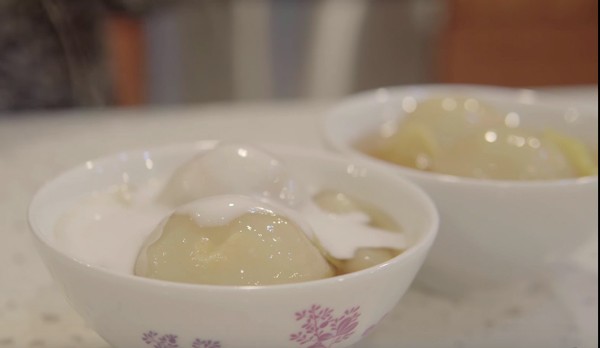Nguyên liệu chuẩn bị cho cách nấu nước đường chè trôi thốt nốt