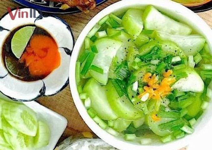 Món canh tôm ngon giải nhiệt với bầu và tôm khô