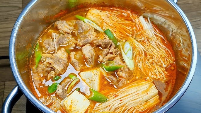 Cách Nấu Canh Kim Chi Với Cá Thơm Ngon, Chuẩn Vị Hàn 2 hq720 187