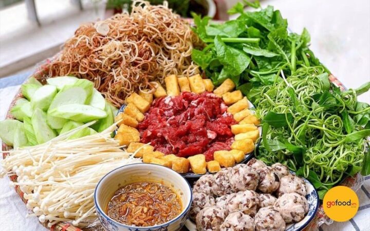 Lẩu cua đồng thập cẩm hấp dẫn, đa dạng hải sản