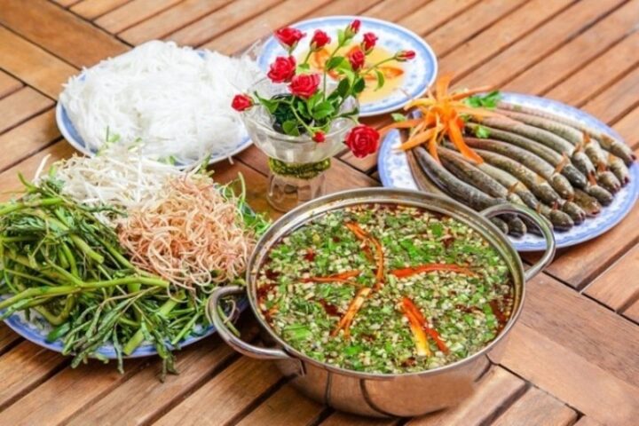 Món lẩu cá kèo rau đắng nóng hổi, hấp dẫn chuẩn vị miền Tây