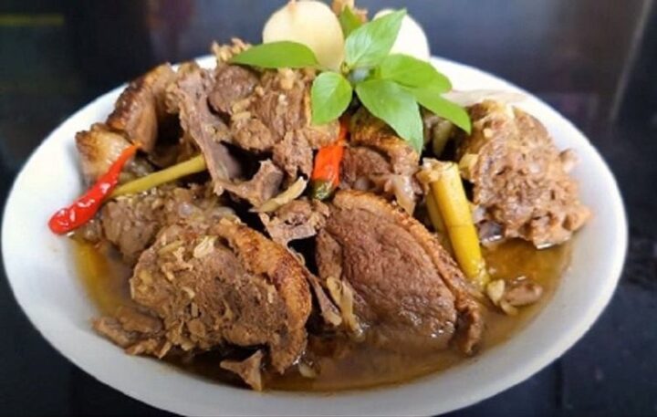 Món thịt vịt giả cầy thơm ngon hấp dẫn sau khi hoàn thành, minh họa cách nấu thịt vịt ngon chuẩn vị