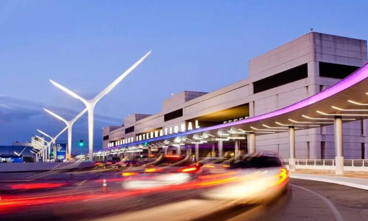 san bay los angeles thumb