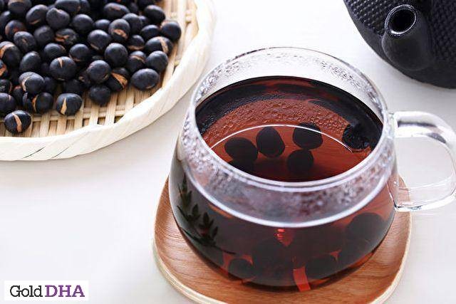 Nước đậu đen thơm ngon, bổ dưỡng giúp mẹ sau sinh lợi sữa hiệu quả