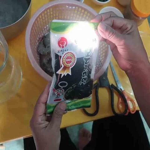 Quy trình sơ chế rong biển tươi đúng cách để loại bỏ mùi tanh