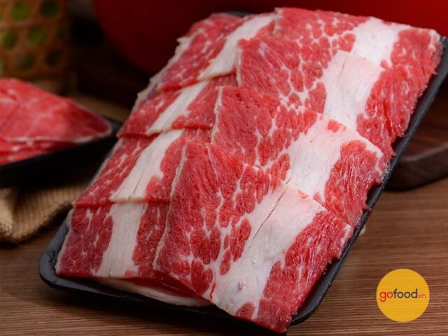 Thịt gầu bò Mỹ tươi ngon thái lát mỏng dùng để nấu lẩu