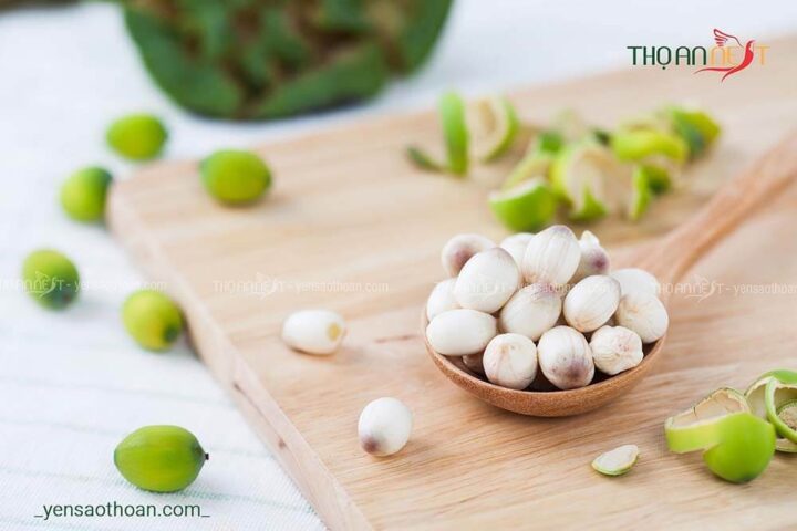 Yến chưng táo đỏ hạt chia và các nguyên liệu tốt cho sức khỏe